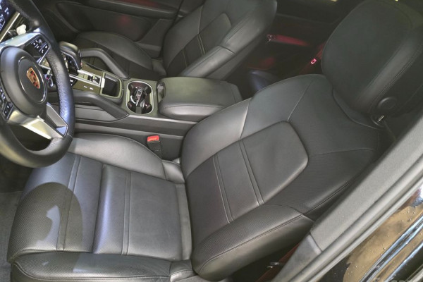 2020 Porsche Cayenne с пробегом 54 000 км