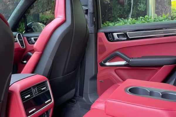 2021 Porsche Cayenne с пробегом 29 100 км