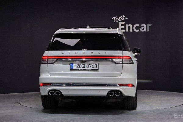 2023 Lincoln Aviator с пробегом 28 209 км