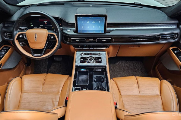 2023 Lincoln Aviator с пробегом 28 209 км