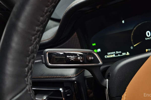 2023 Lincoln Aviator с пробегом 28 209 км