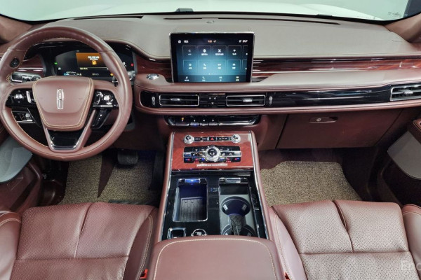 2023 Lincoln Aviator с пробегом 42 072 км