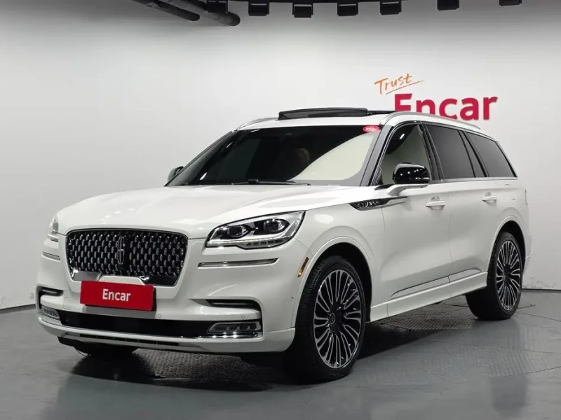 2023 Lincoln Aviator с пробегом 13 589 км