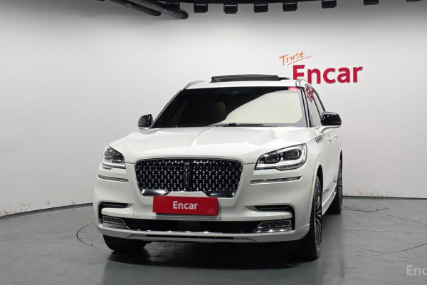 2023 Lincoln Aviator с пробегом 13 589 км