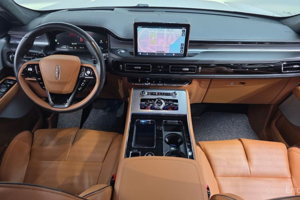 2023 Lincoln Aviator с пробегом 13 589 км