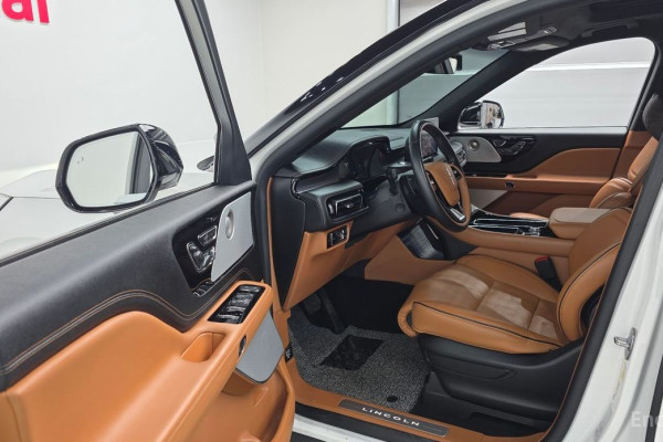 2023 Lincoln Aviator с пробегом 13 589 км