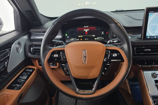 2023 Lincoln Aviator с пробегом 13 589 км