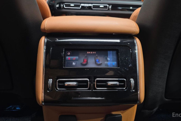 2023 Lincoln Aviator с пробегом 13 589 км