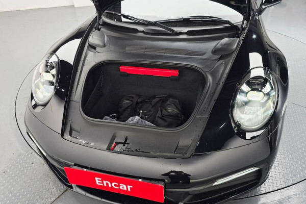 2020 Porsche 911 с пробегом 9 976 км