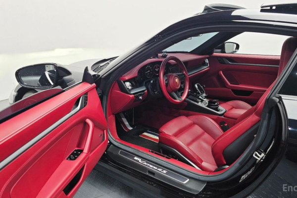 2020 Porsche 911 с пробегом 9 976 км