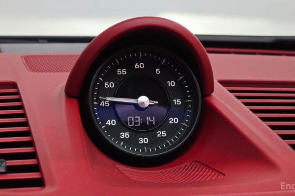 2020 Porsche 911 с пробегом 9 976 км