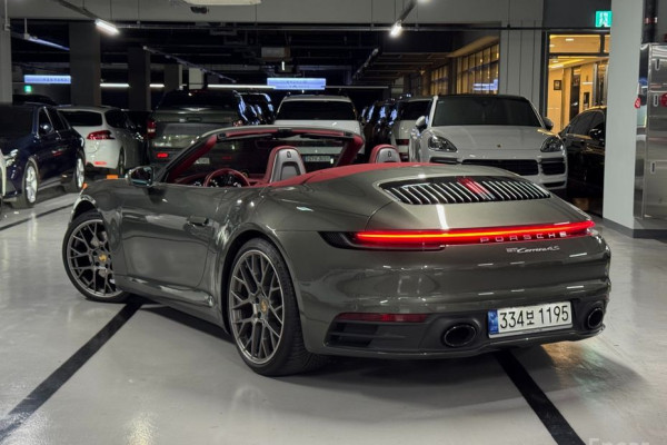 2021 Porsche 911 с пробегом 19 500 км