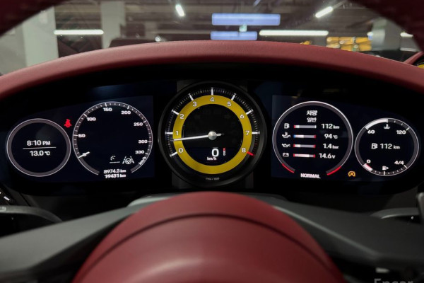 2021 Porsche 911 с пробегом 19 500 км