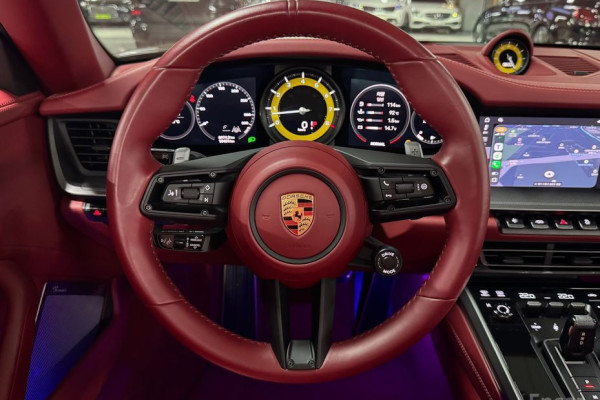 2021 Porsche 911 с пробегом 19 500 км