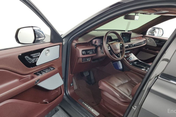 2021 Lincoln Aviator с пробегом 71 171 км