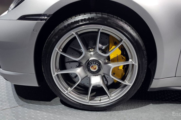 2023 Porsche 911 с пробегом 6 433 км