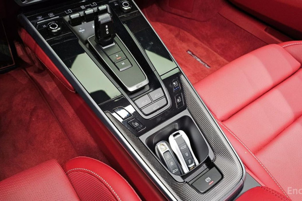 2023 Porsche 911 с пробегом 6 433 км