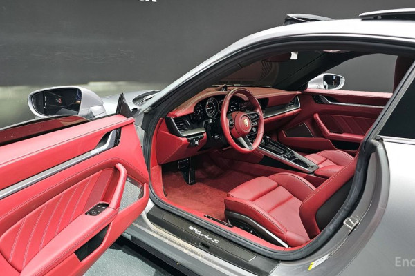 2023 Porsche 911 с пробегом 6 433 км