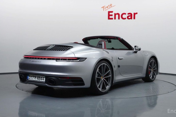 2020 Porsche 911 с пробегом 15 577 км