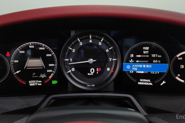 2020 Porsche 911 с пробегом 15 577 км