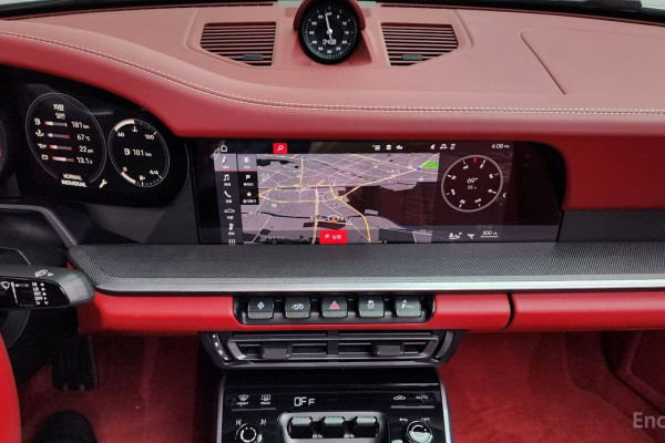 2020 Porsche 911 с пробегом 15 577 км