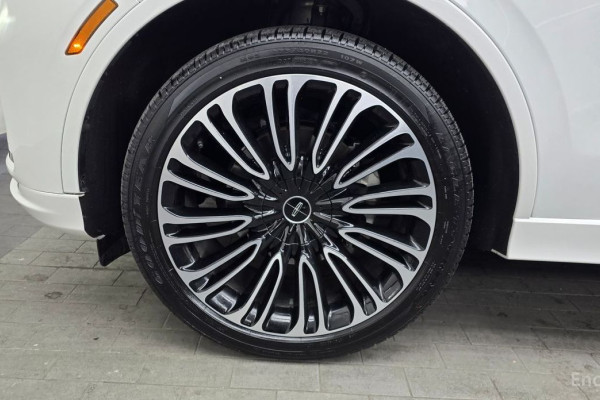 2024 Lincoln Aviator с пробегом 16 826 км