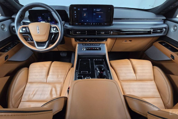 2024 Lincoln Aviator с пробегом 16 826 км