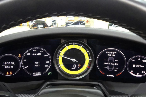 2020 Porsche 911 с пробегом 36 326 км