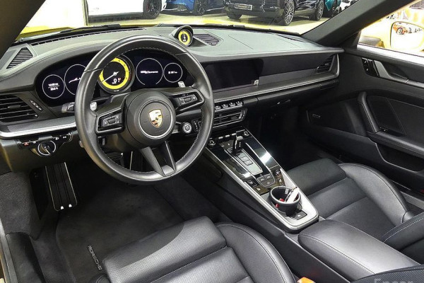 2020 Porsche 911 с пробегом 36 326 км