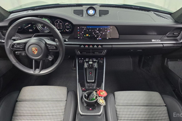 2024 Porsche 911 с пробегом 16 191 км