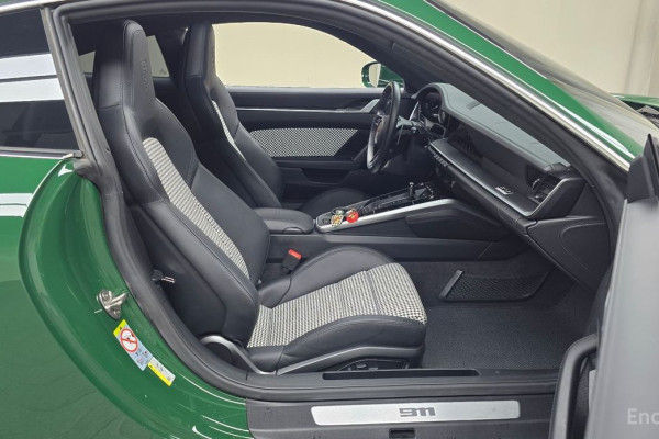 2024 Porsche 911 с пробегом 16 191 км