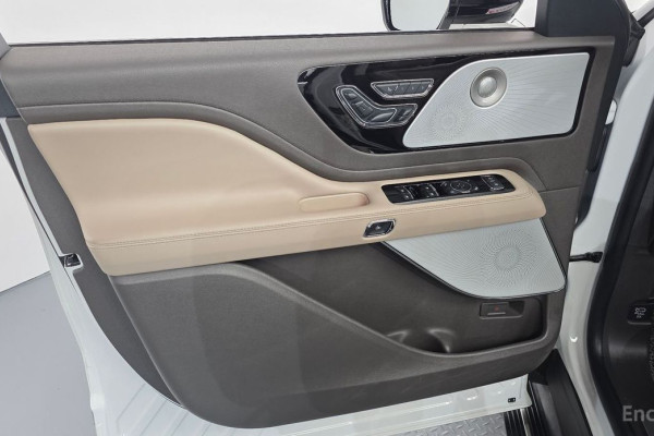 2023 Lincoln Aviator с пробегом 43 039 км