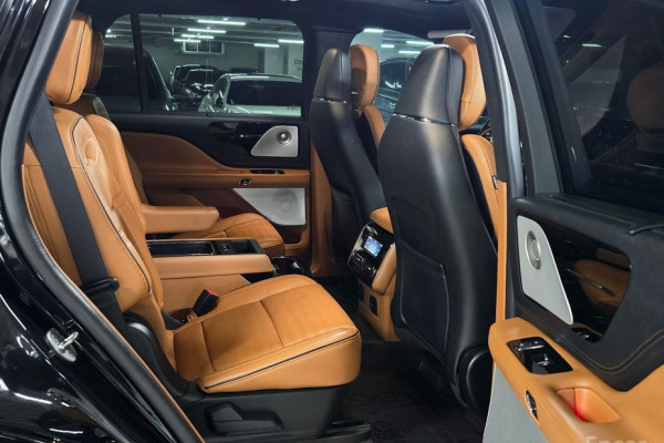 2022 Lincoln Aviator с пробегом 77 269 км