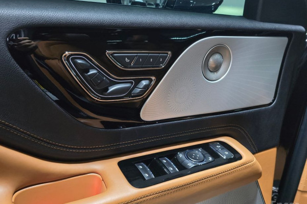 2022 Lincoln Aviator с пробегом 77 269 км