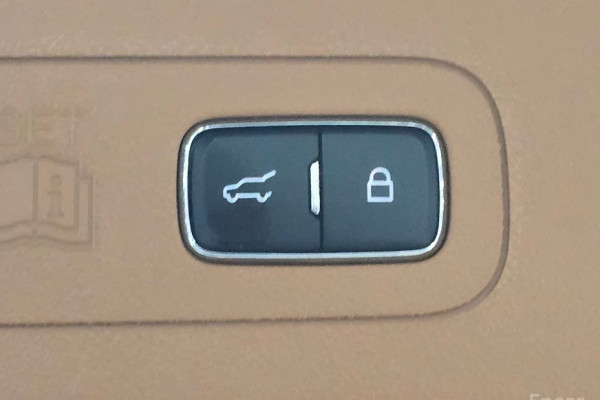 2022 Lincoln Aviator с пробегом 77 269 км