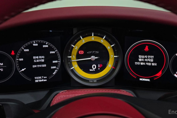 2023 Porsche 911 с пробегом 32 164 км