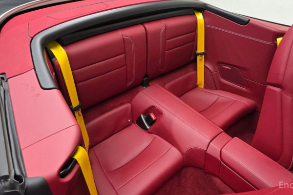 2023 Porsche 911 с пробегом 32 164 км