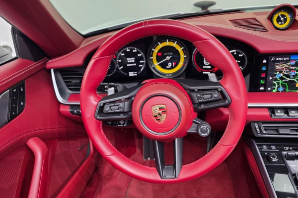 2023 Porsche 911 с пробегом 32 164 км