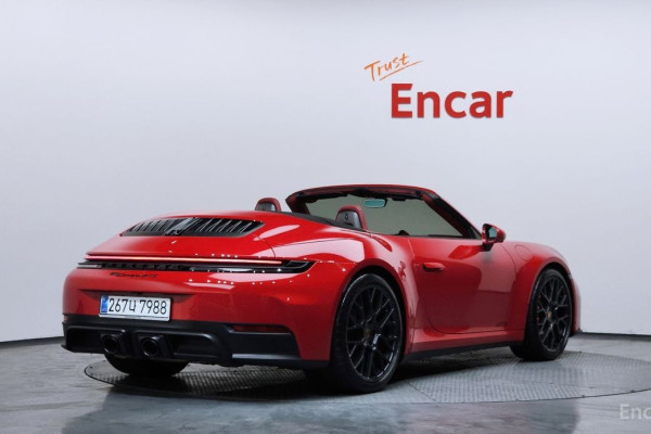 2025 Porsche 911 с пробегом 2 097 км