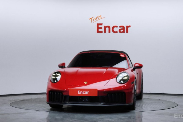 2025 Porsche 911 с пробегом 2 097 км