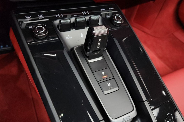 2025 Porsche 911 с пробегом 2 097 км