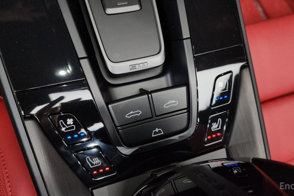 2025 Porsche 911 с пробегом 2 097 км