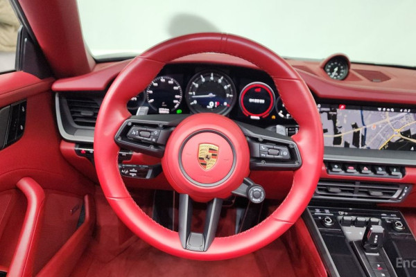 2021 Porsche 911 с пробегом 25 060 км