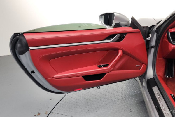 2021 Porsche 911 с пробегом 25 060 км