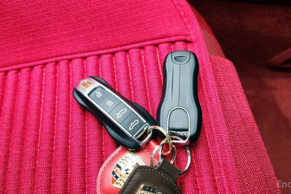 2021 Porsche 911 с пробегом 25 060 км