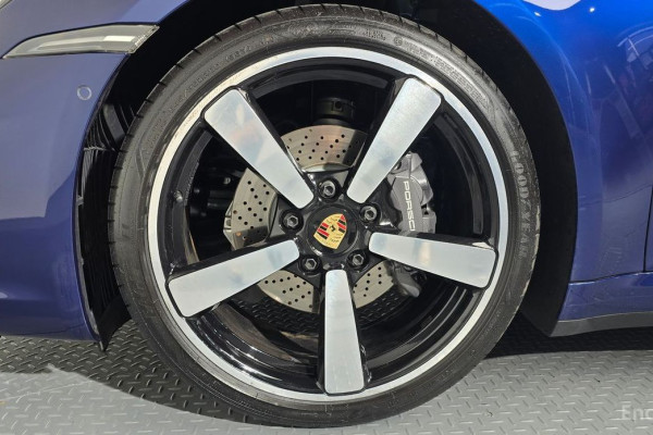 2024 Porsche 911 с пробегом 4 097 км