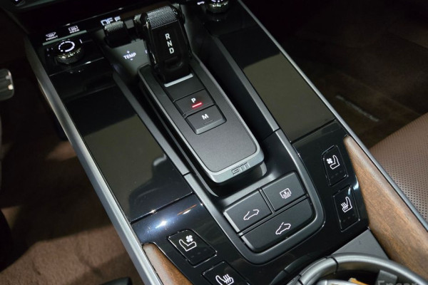 2020 Porsche 911 с пробегом 2 700 км