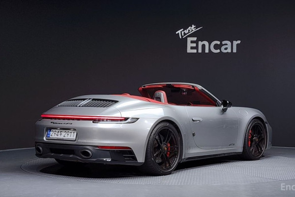 2023 Porsche 911 с пробегом 18 985 км