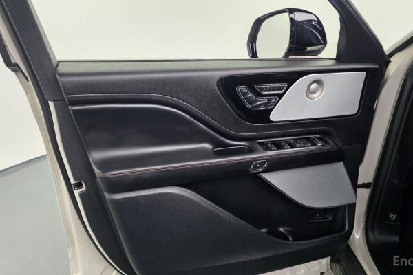 2023 Lincoln Aviator с пробегом 44 131 км