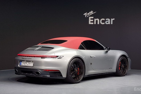 2023 Porsche 911 с пробегом 18 985 км